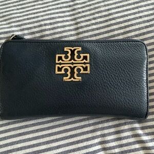Tory Burch wallet